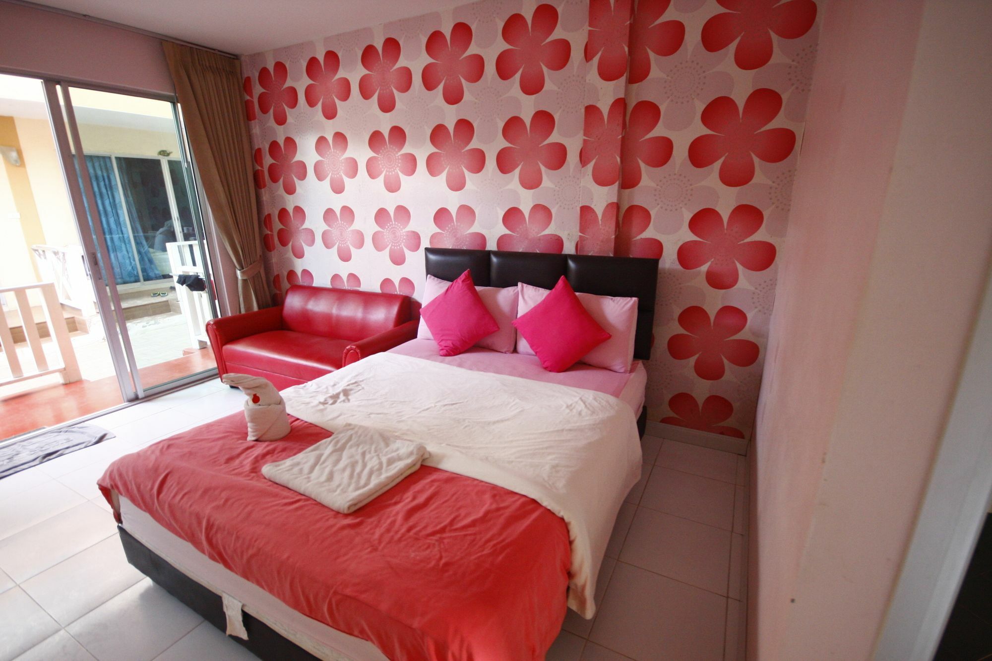 Tawaen Beach Resort Ko Lan Exterior foto