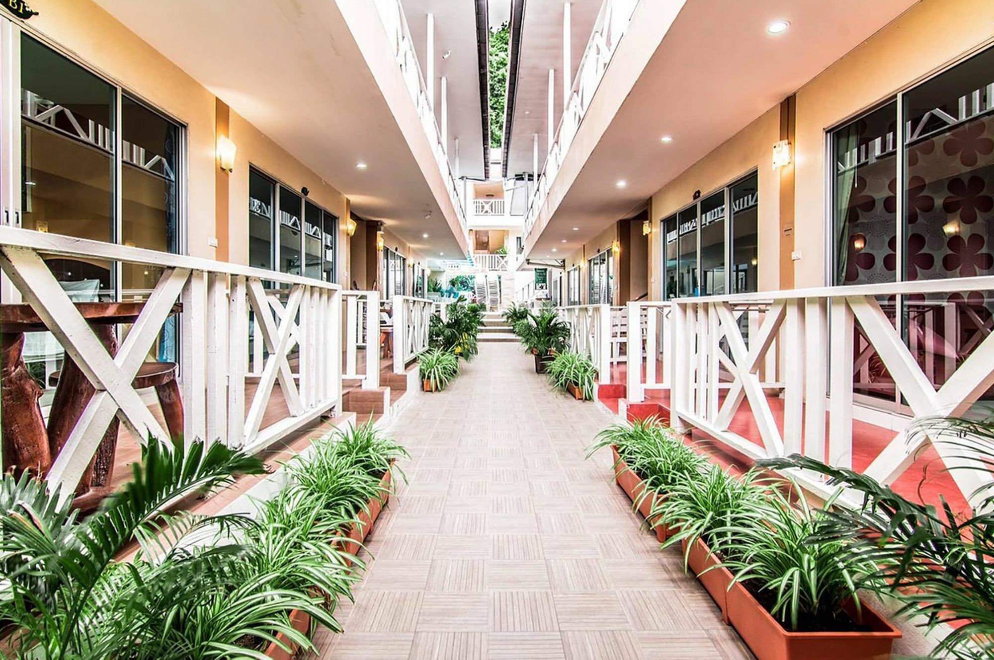Tawaen Beach Resort Ko Lan Exterior foto